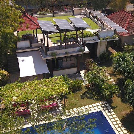 Hotel Batu Ampar Menjangan Banyuwedang Zewnętrze zdjęcie