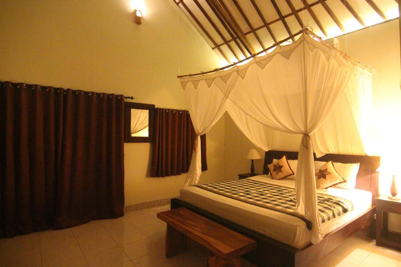 Hotel Batu Ampar Menjangan Banyuwedang Zewnętrze zdjęcie