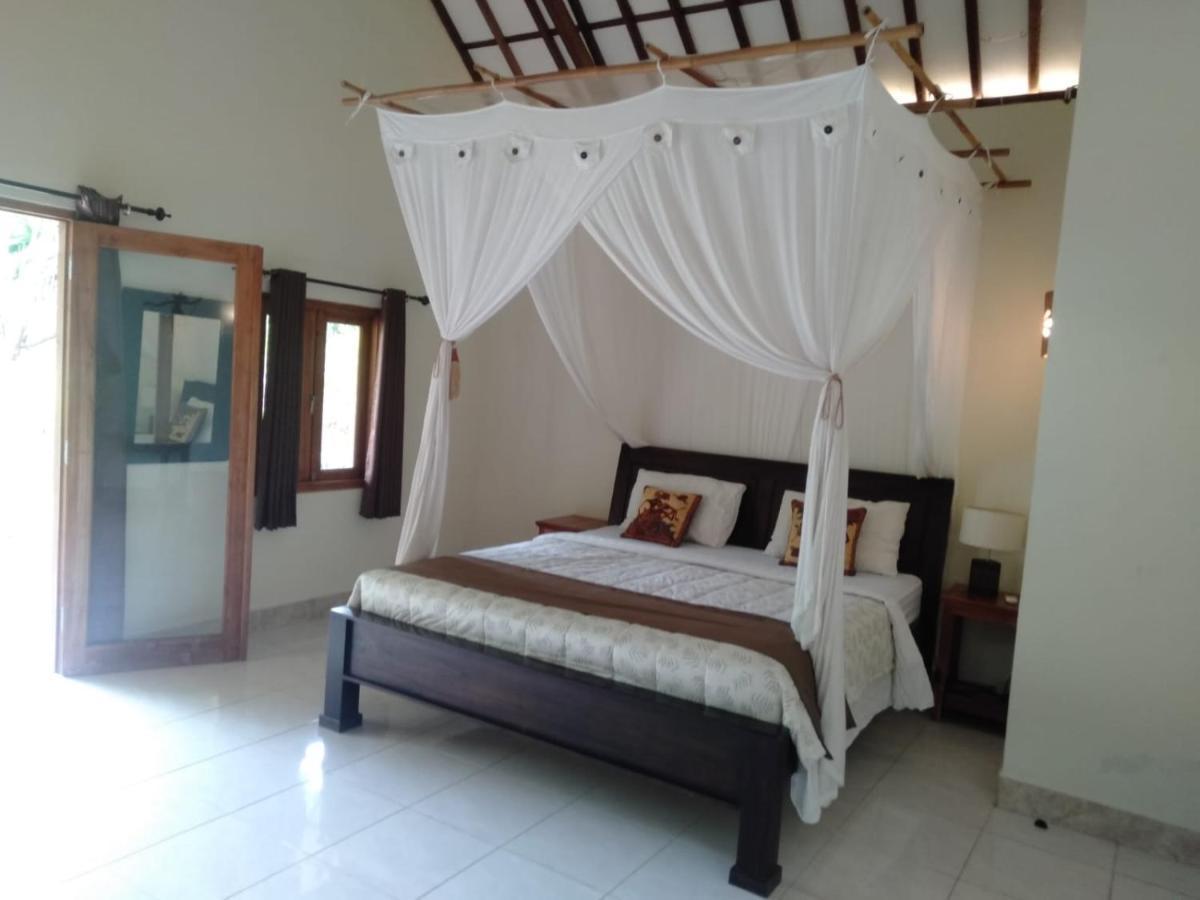 Hotel Batu Ampar Menjangan Banyuwedang Zewnętrze zdjęcie